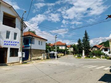 Фотографии Гостевой дом Florina Houses г. Goranovtsi (Болгария) №2 Фото Гостевой дом Florina Houses г. Goranovtsi 2